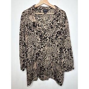 Maggie Barnes Animal Print Top 3X Button‎ Front Blouse Roll Tab Drop in Pockets